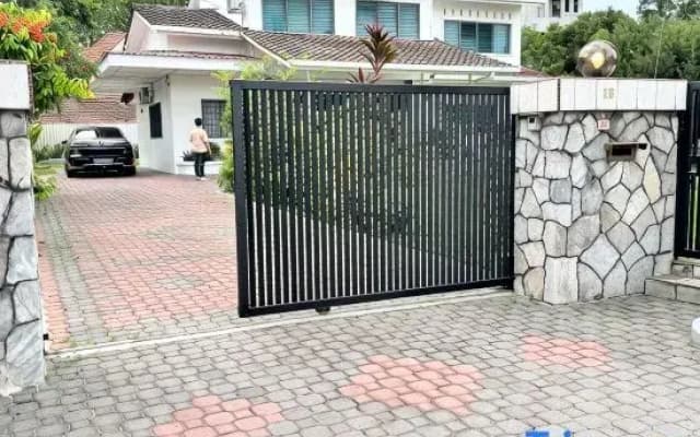 Greentown Villa 6BR 20pax | BBq | Ktv | Pool Table - photo 3