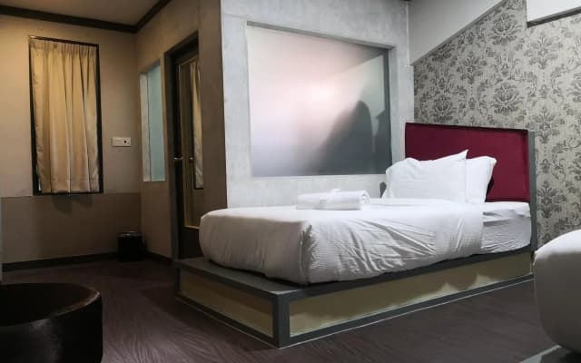 Vivids Hotel - photo 5