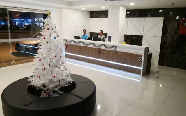 Walk In Hotel - photo 2