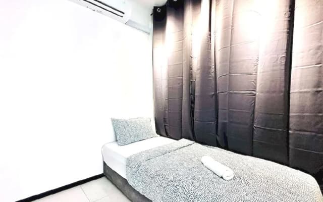OYO Home 90948 Irishe Homestay Penang City Seaview - photo 5