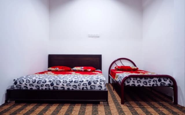River Jazz Guest House - Hostel - photo 4