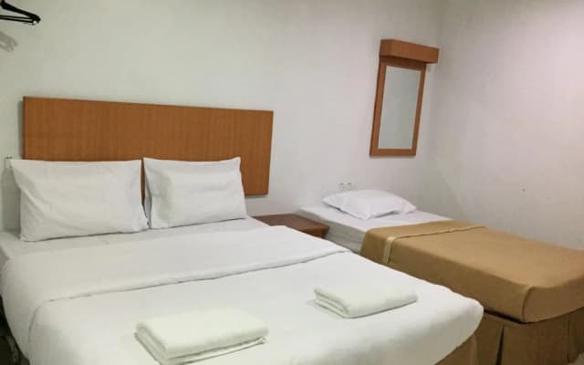 MRC Hotel - photo 4