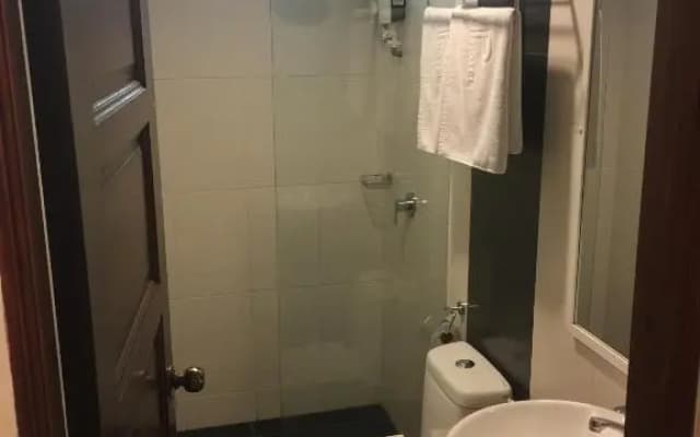 Premierz Hotel - photo 5