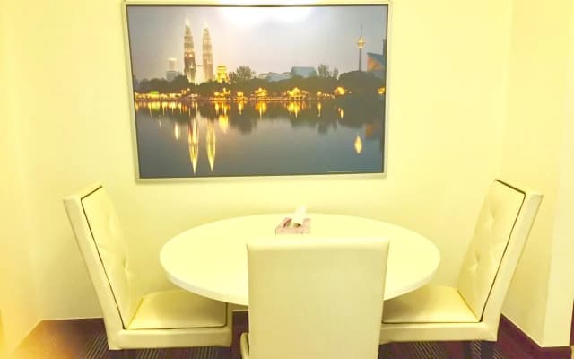 Makam Service Suites Times Square - photo 5
