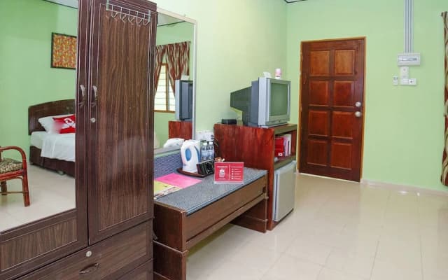 ZEN Rooms Anak Tasik Besar - photo 4