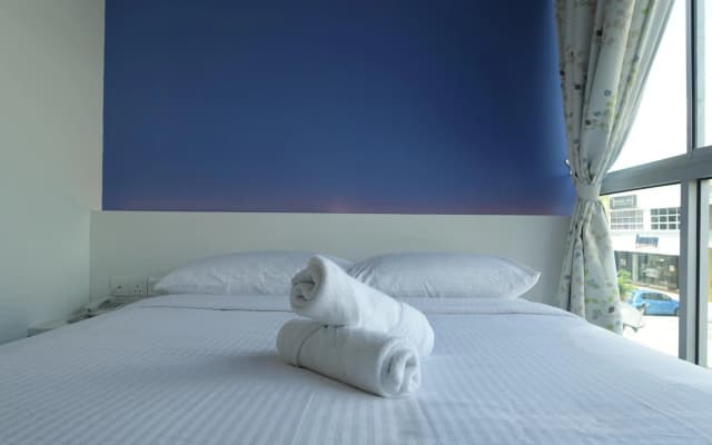 Lodge 10 Hotel - photo 4