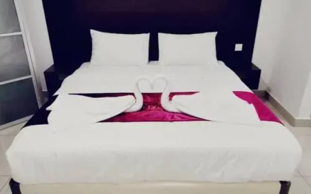 Lumut Marina Heights Hotel - photo 4