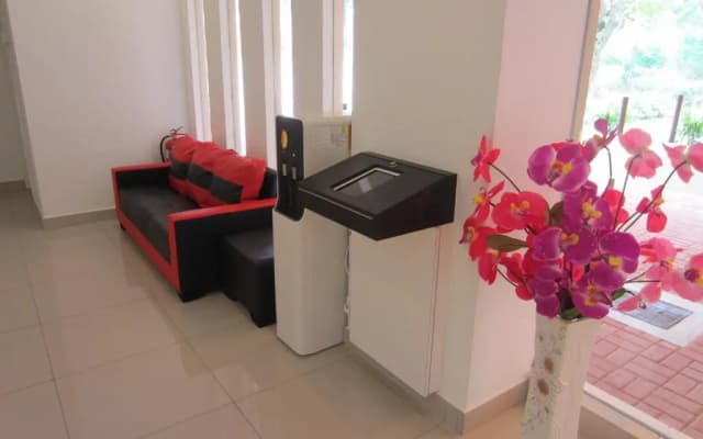 Merlin Hotel - photo 2