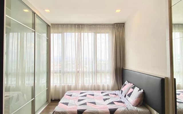 NEW Landmark Residence 2, Studio for 2 pax, High floor, Nice View, Free Parking, Budget Stay - photo 5