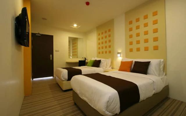 Hotel 98 - photo 5