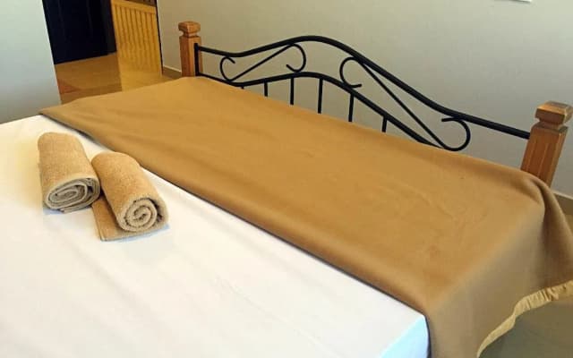 Lunas Homestay by Yolodge - photo 3