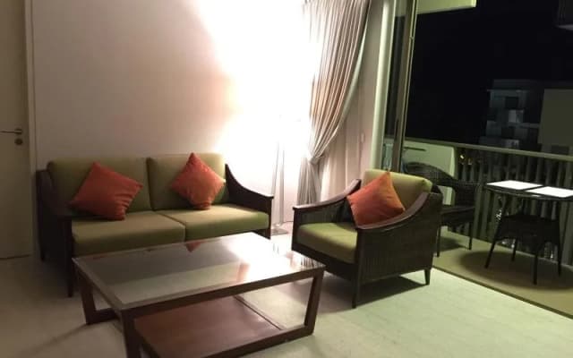 By The Sea-Panoramic Seaview Luxury Suite - photo 2