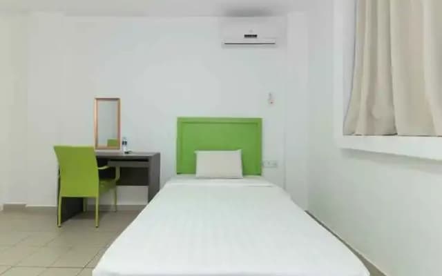 Y Hotel - photo 4