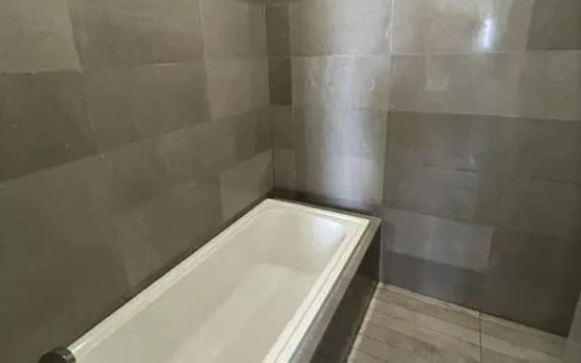Imperio Residence with Private Bathtub by Lets Stay - photo 4