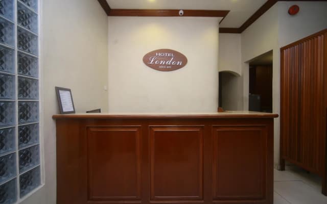 Hotel O London - photo 2