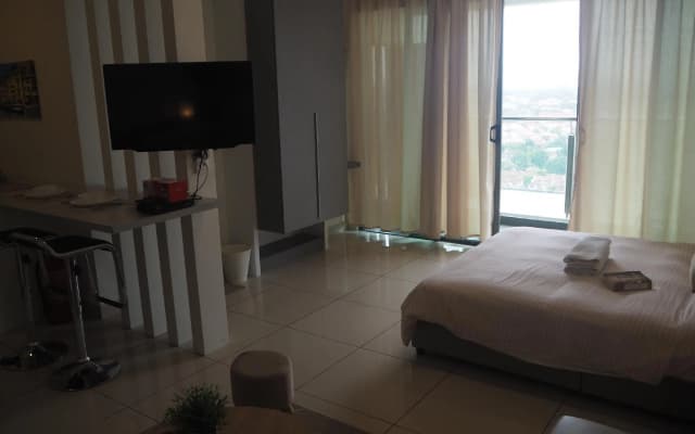 May's Place @ Evo Soho Suites - photo 2