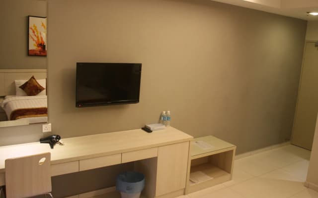 Aurora Hotel - photo 3