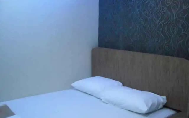 New Wave Hotel Nilai H-2 - photo 2