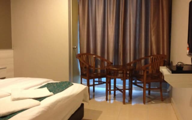 Aero Star Hotel - photo 3