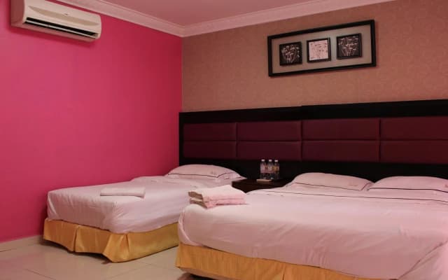 Oyo 90249 Euro Hotel (klang) - photo 4