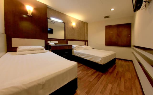 Ming Paragon Hotel - photo 3