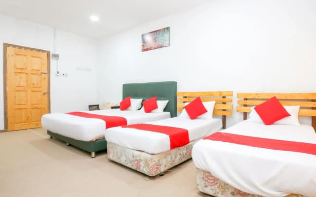 Citra Kadok Banquets & Homestay - photo 3