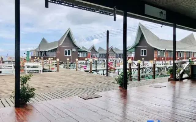 Starz Water Village - photo 3