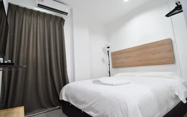 The Bed Hotel - photo 4