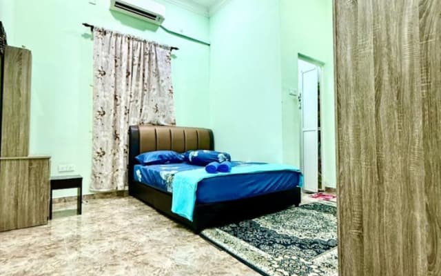 Homestay Selesa KPB Guest House - photo 3