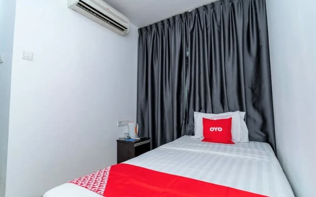 OYO 90375 Reggae Inn - photo 4