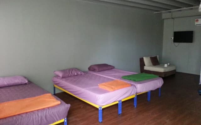 One Piece Guest House - photo 3