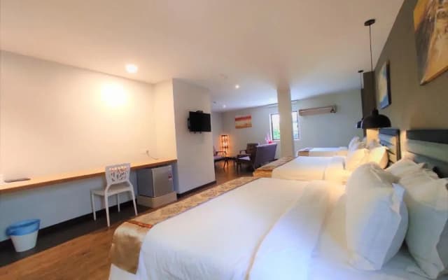 Apple Suites Hotel - photo 2