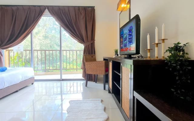 Gold Coast Morib Resort 4 Pax By BeeStay C2-4-11 - photo 3