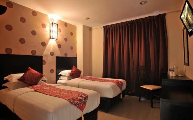 Sea Lion Hotel @ Klang - photo 3