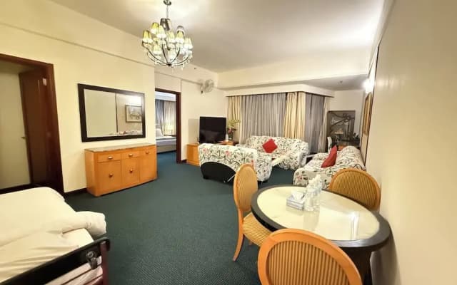 Family Apartment At Times Square - photo 3