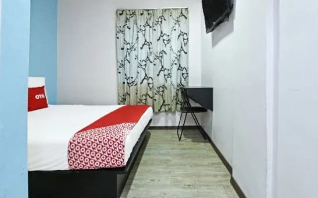 OYO 992 Red Orange Hotel Sdn Bhd Kuala Pilah - photo 3