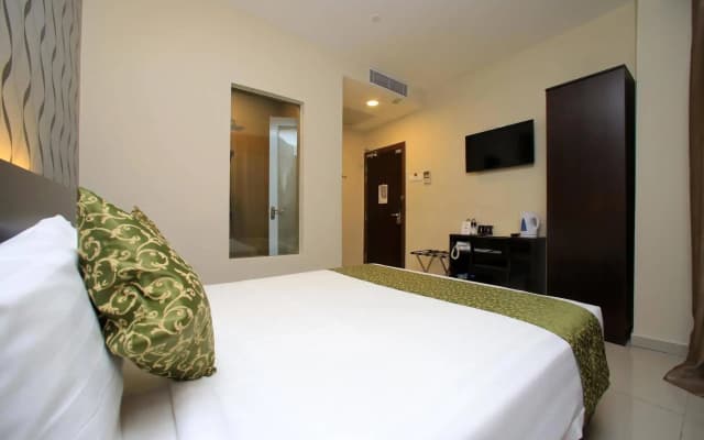 OYO Premium Changkat Jalan Berangan - photo 4