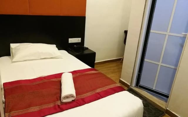 D'Spark Hotel Bayu Tinggi - photo 2