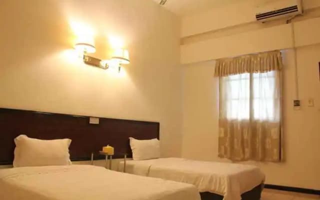 Kingston Hotel - photo 3
