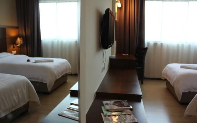 Aroma Hotel - photo 4
