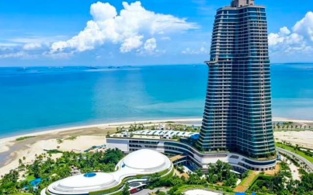 Forest City Sunrise Zencity Seaview House(Carnelian Tower 1 infinity pool) - photo 2