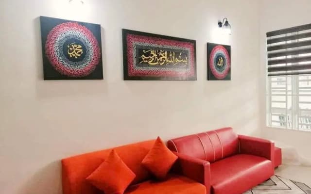 Nur Zahra Sungkai Homestay - photo 2