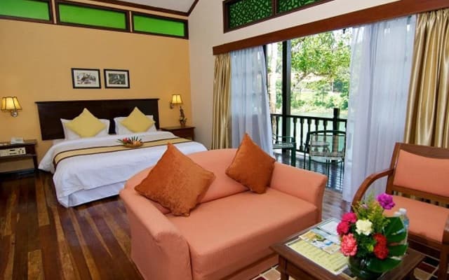 Lake Kenyir Resort, Taman Negara - photo 2