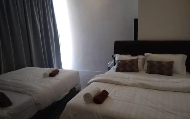 Halo Hotel - photo 2