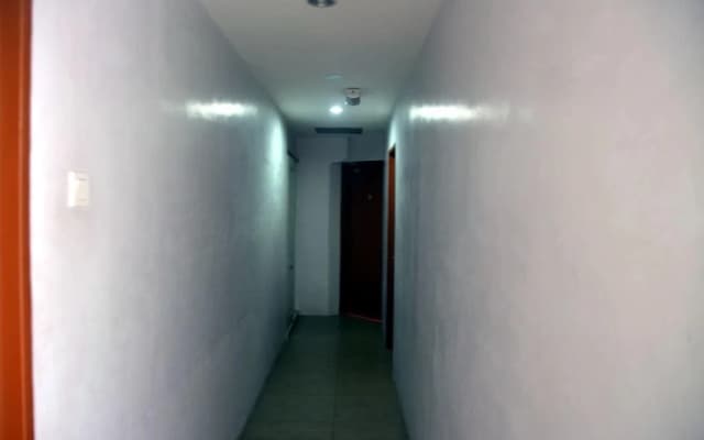 Oyo 90765 Hotel Bajet Pulai - photo 5
