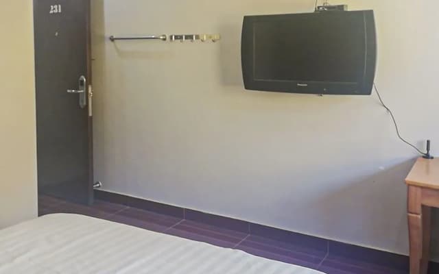 OYO 90248 Kapitan Inn - photo 5