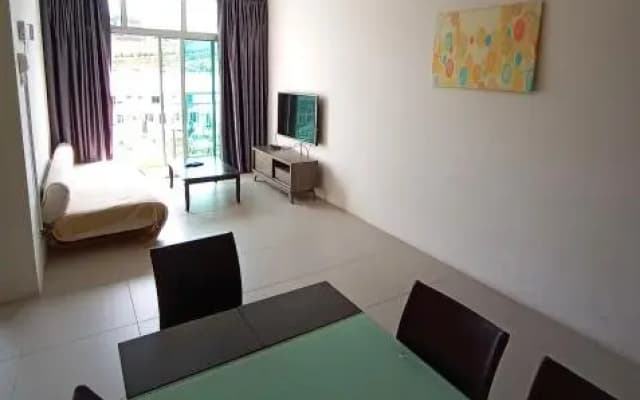 Cameron's Square Apartment - photo 4