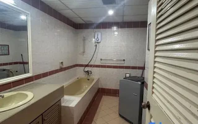 Riverbank Suites 408 - photo 5