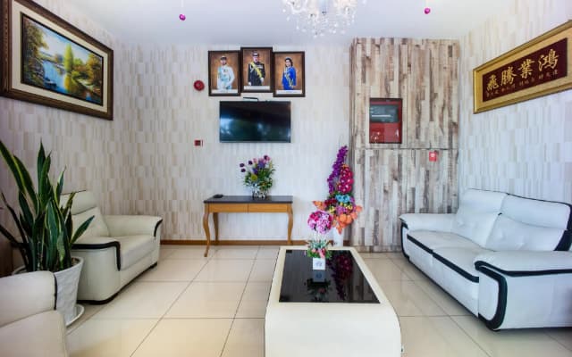 Prince 33 Hotel - photo 2