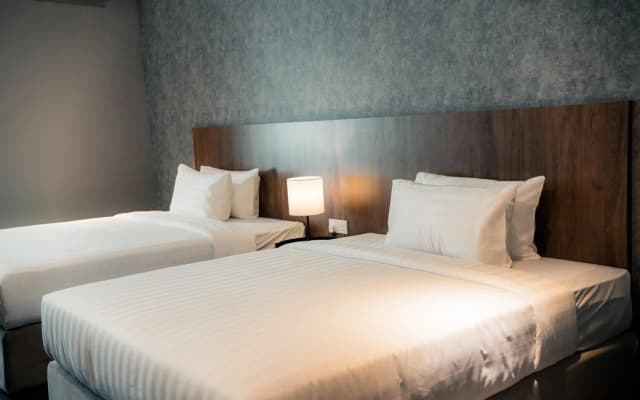 Avenue Garden Hotel - photo 4
